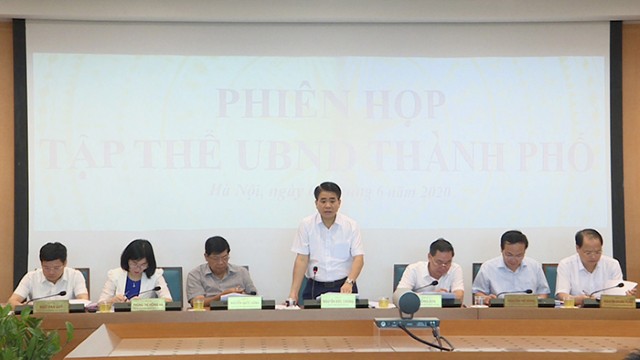 Phó Chủ tịch Phùng Thị Hồng Hà dự họp UBND TP xem xét một số nội dung chuẩn bị cho kỳ họp thứ 15 HĐND